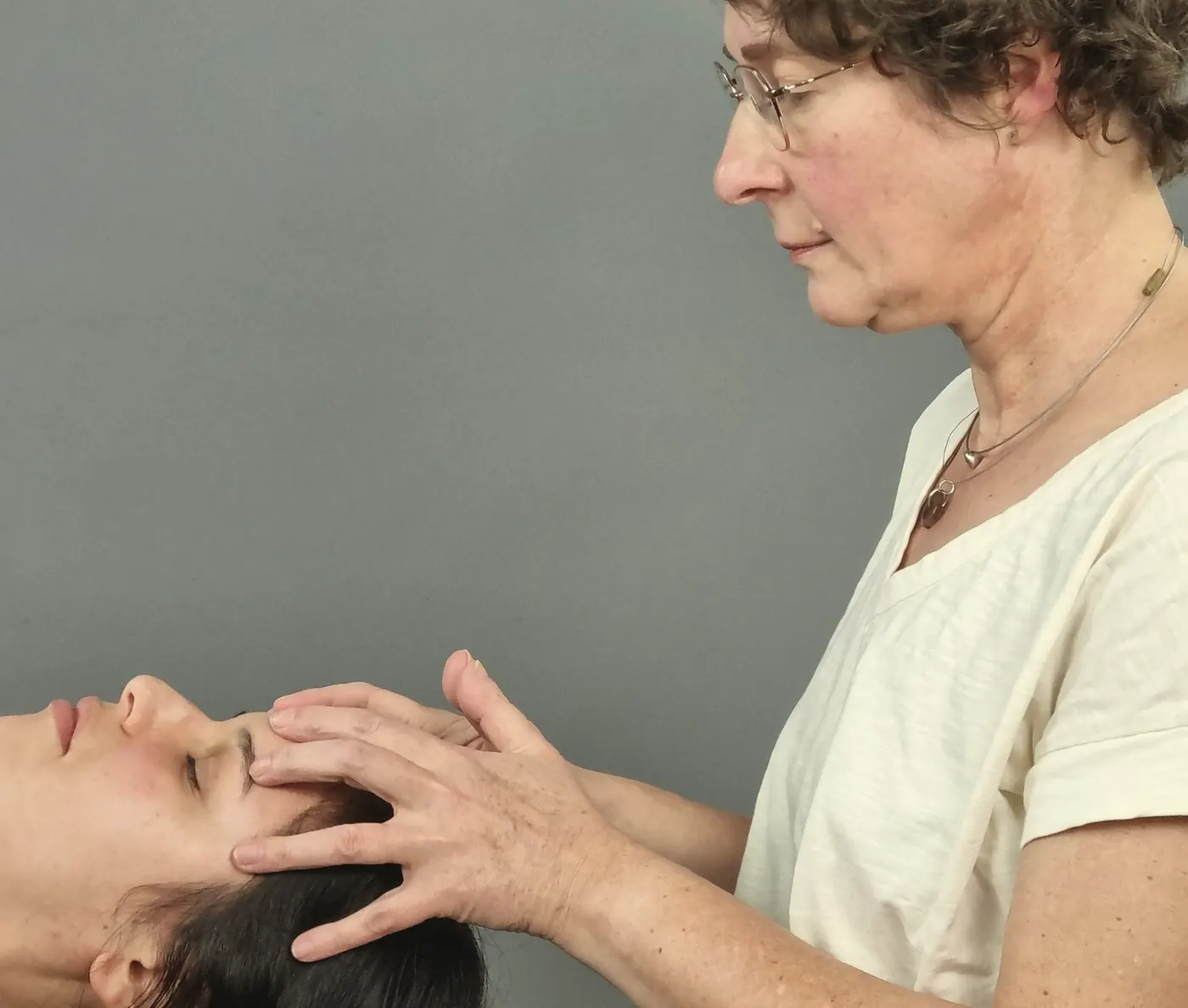 Behandlung in der Heilpraxis Neumeier